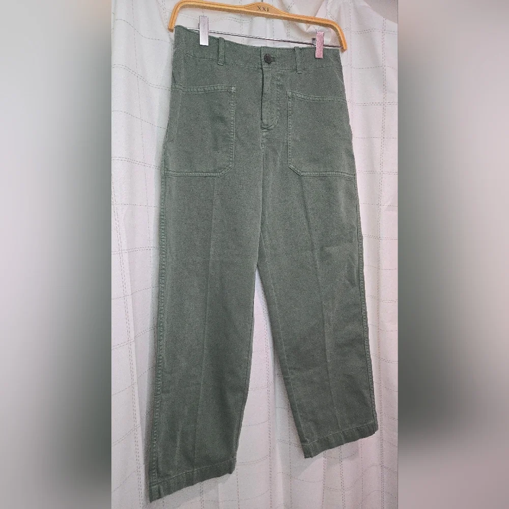 Madewell The Petite Taper-Leg Utility Pant in Garment-Dyed Twill - Picture 2 of 6